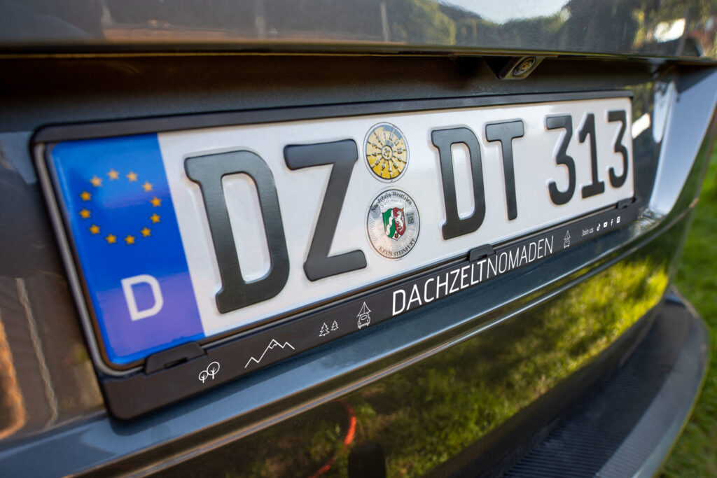DZN Kennzeichenhalter