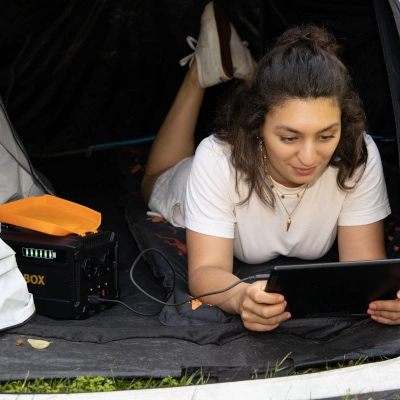 Dachzeltnomaden Shop Zubehoer Strom Plug-in Festival Powerstation kaufen