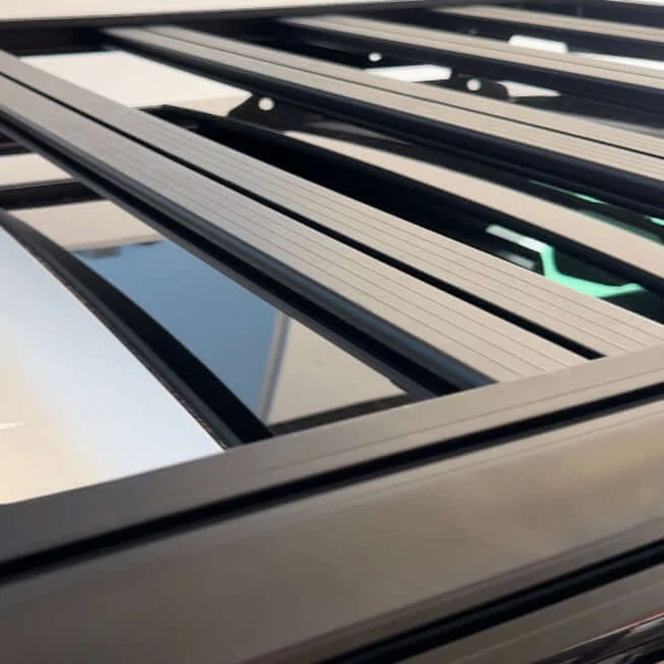 horntools Dachträger ExRoof für Land Rover Defender 110 mit OEM-Schienen (Bj. ab 2020)