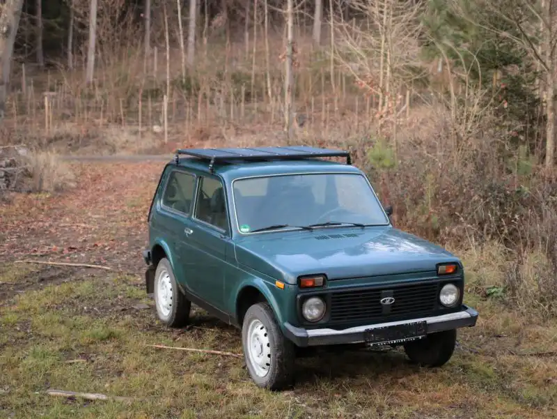 rolling space Dachträgersystem SpaceRack | Lada Niva Taiga 4x4 kaufen