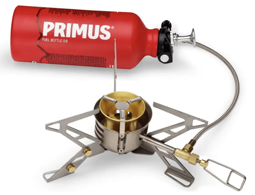 Multifuelkocher Primus mit Benzinflasche Camping Outdoorküche kochen unterwegs benzin gas