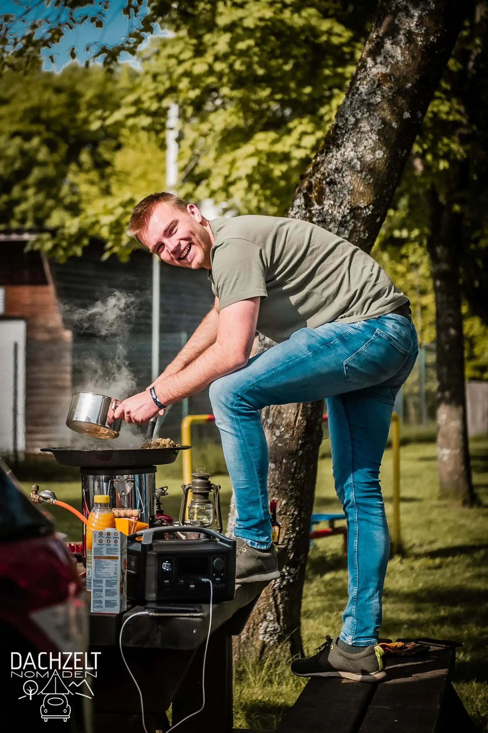 DACHZELT POPUP ALPENROD 2022