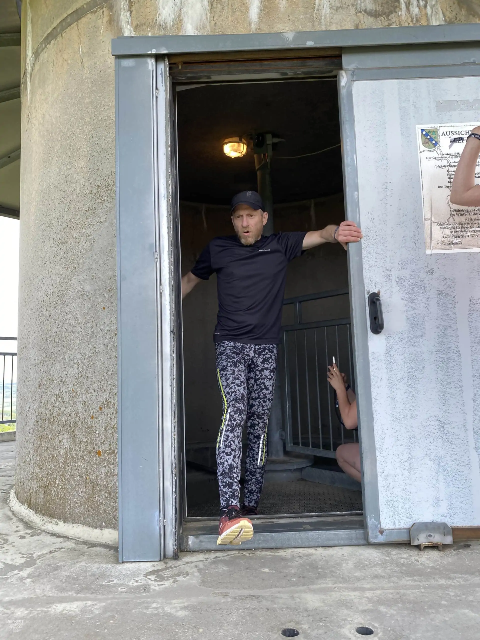 DACHZELT POPUP ALPENROD 2022