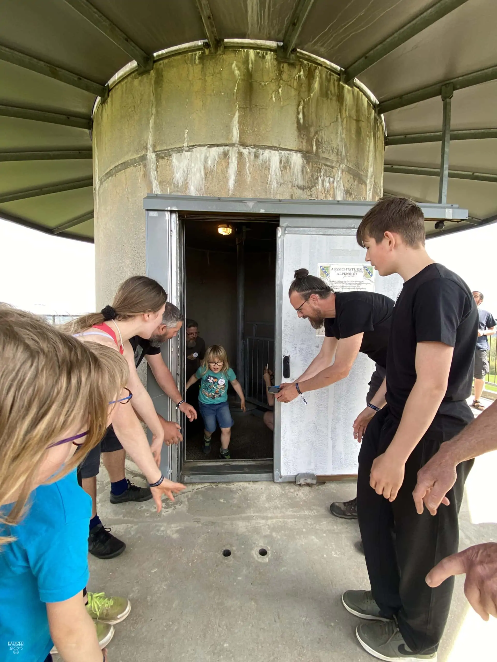 DACHZELT POPUP ALPENROD 2022