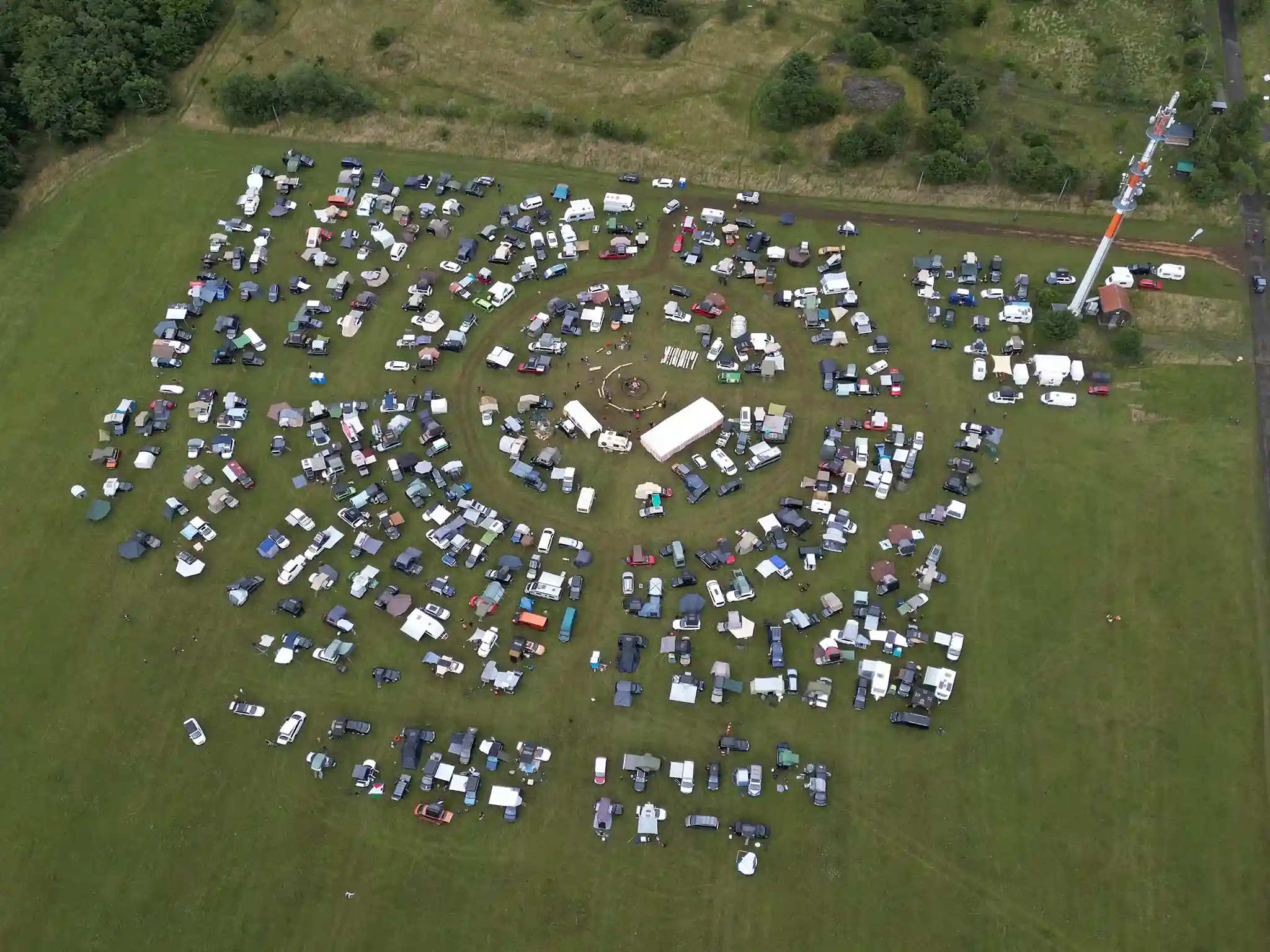 Luftaufnahme Dachzelt Sommer Camp 2023 Gebaberg Thüringen
