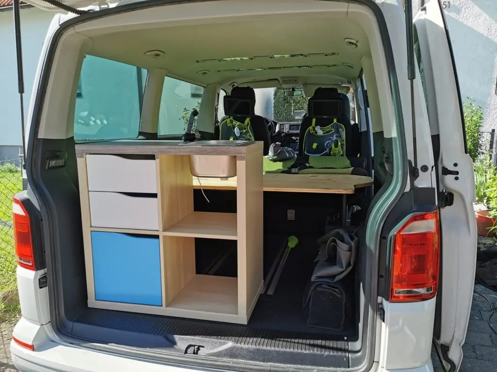 dachzelt auto ausbau regal ikea