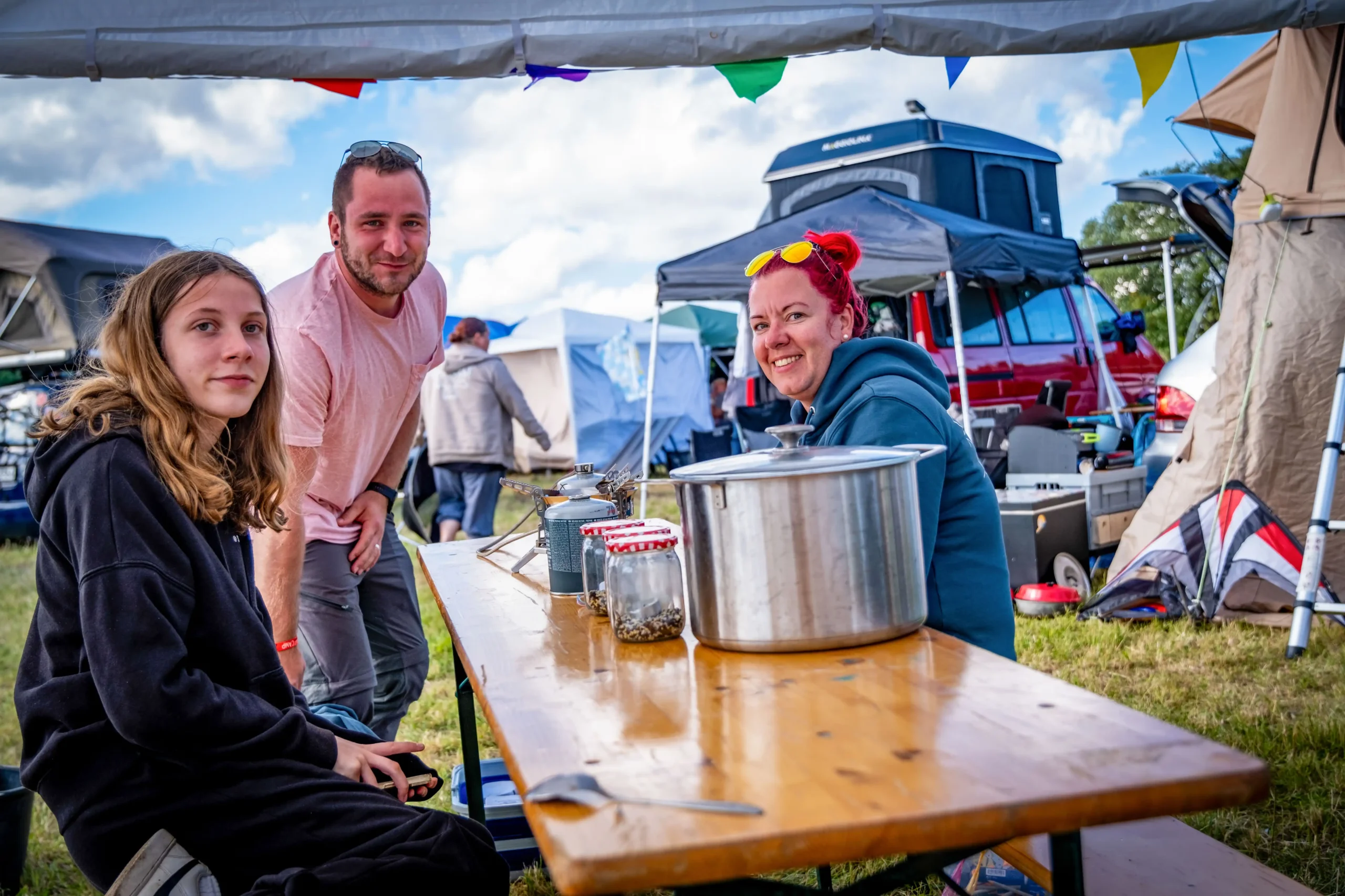 DACHZELT CAMP Thüringen Dachzeltnomaden Mahl