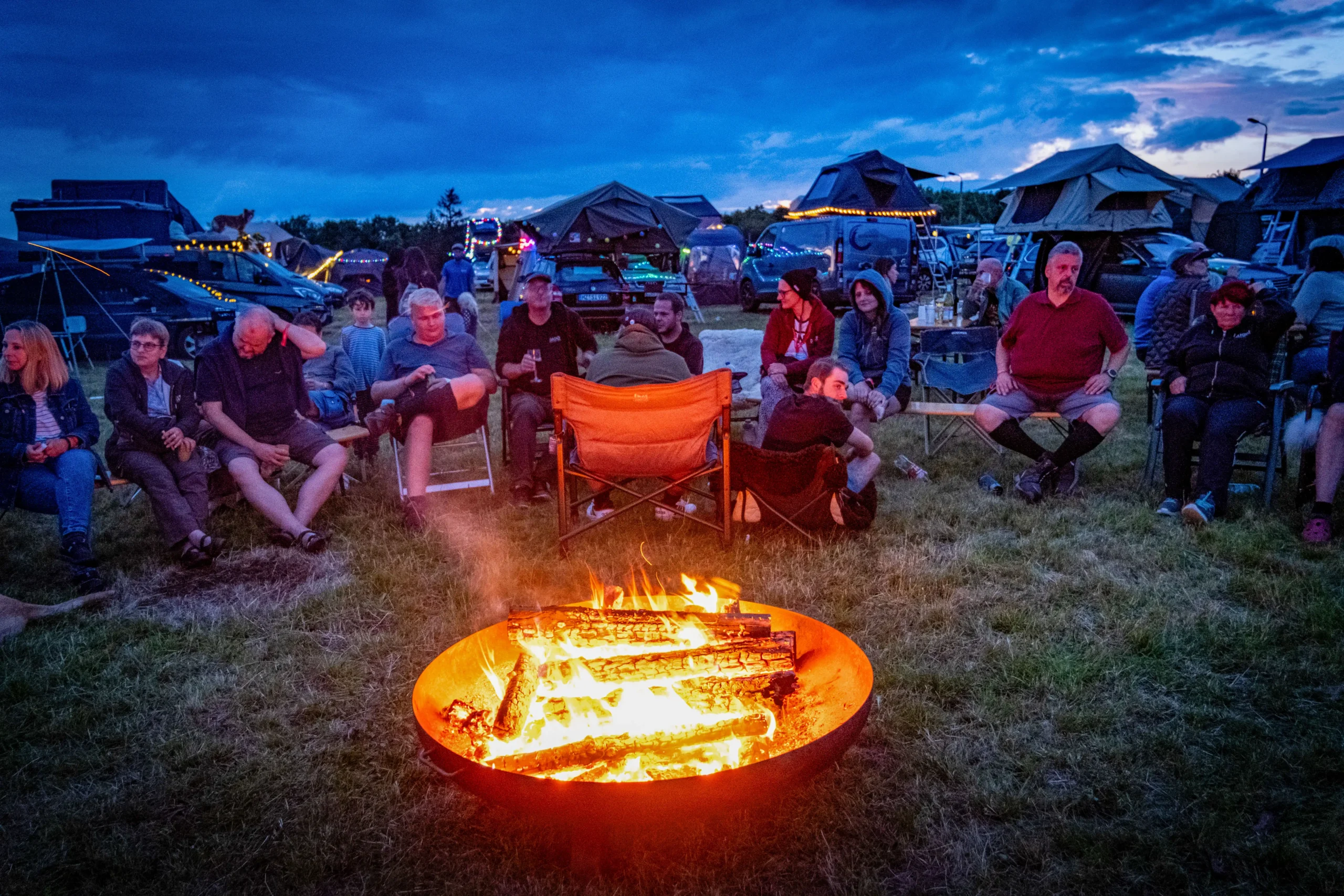 DACHZELT CAMP Thüringen Lagerfeuer