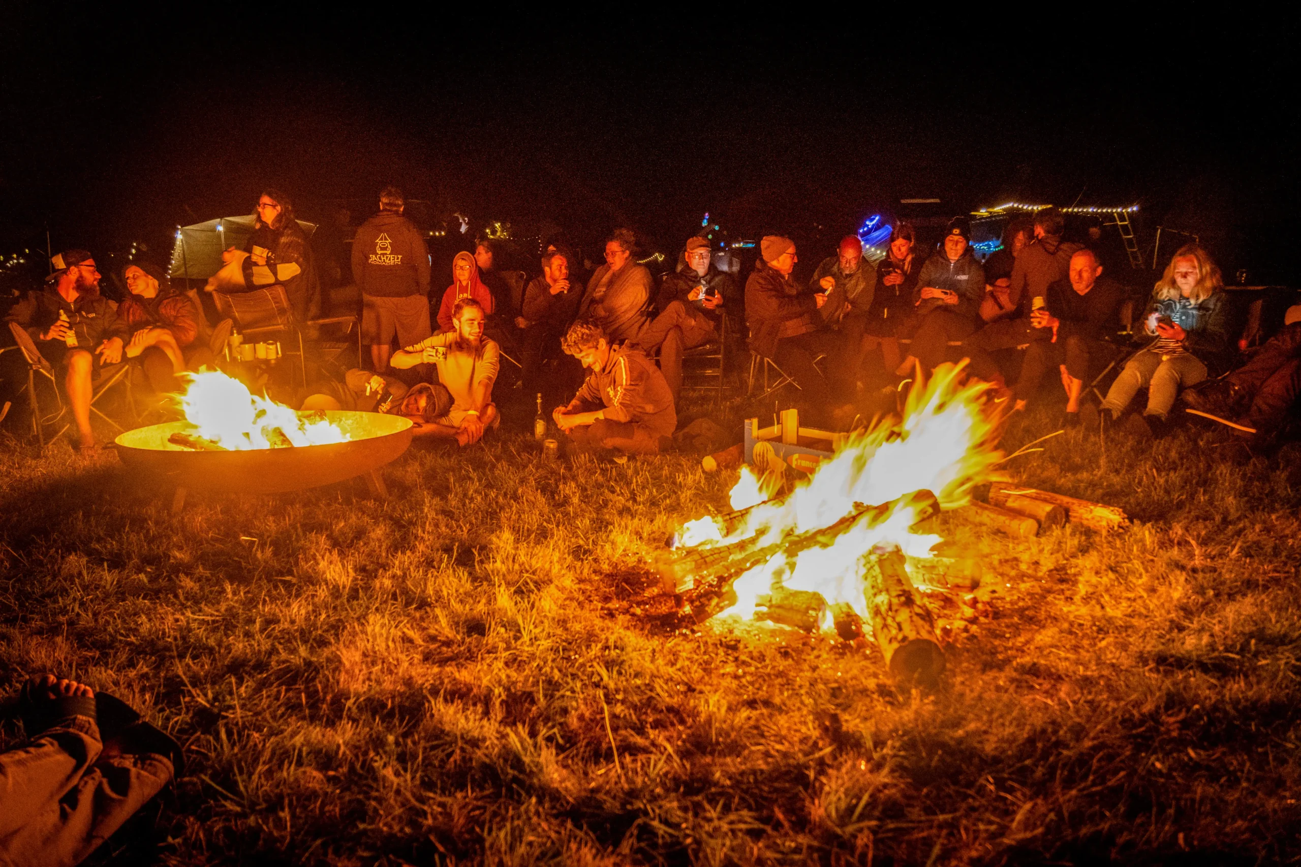 DACHZELT CAMP Thüringen Lagerfeuer