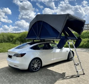 Stefans Tesla Model 3 mit qeedo Freedom Family