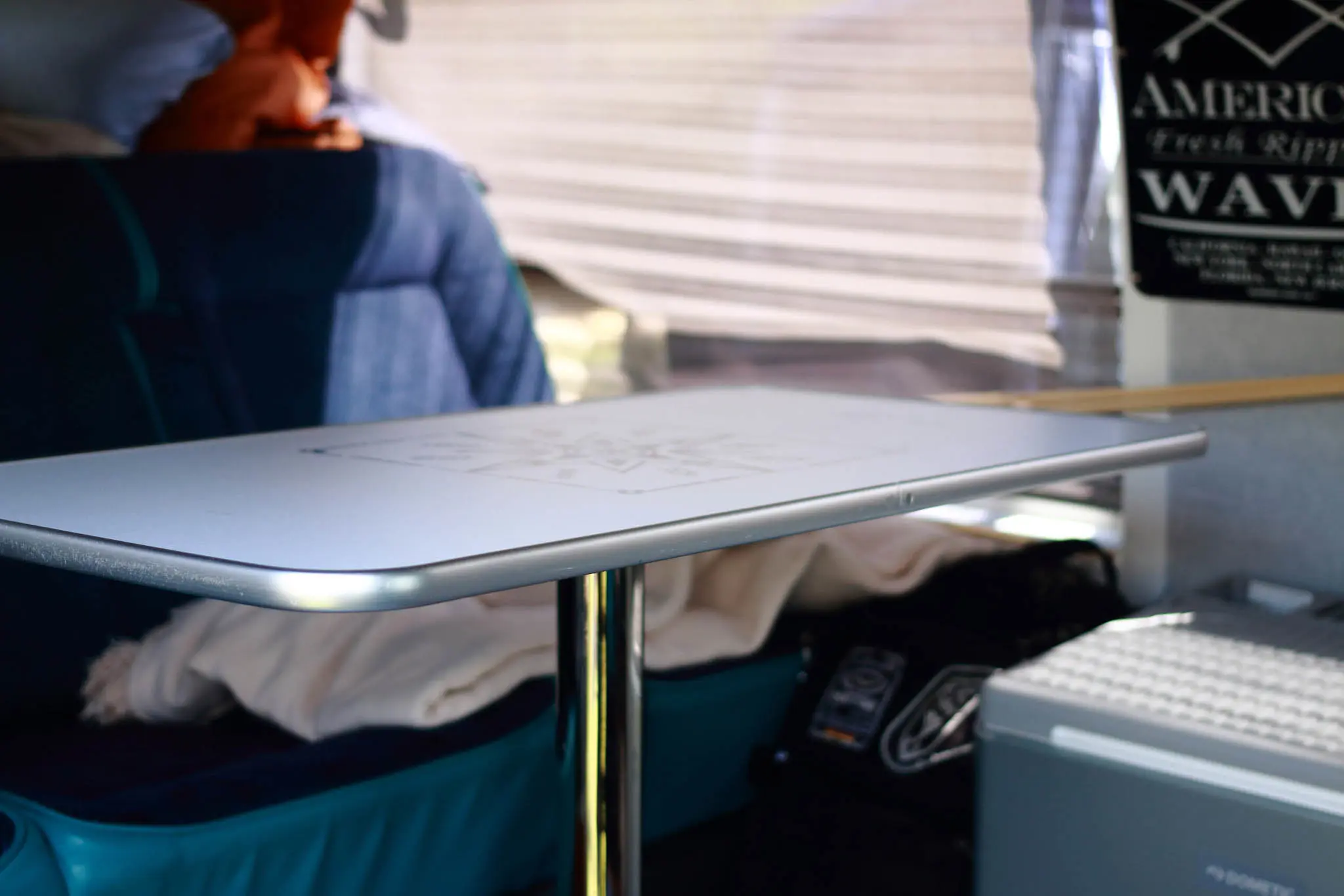 Pia & Steves Ford Econoline mit Dachzelt