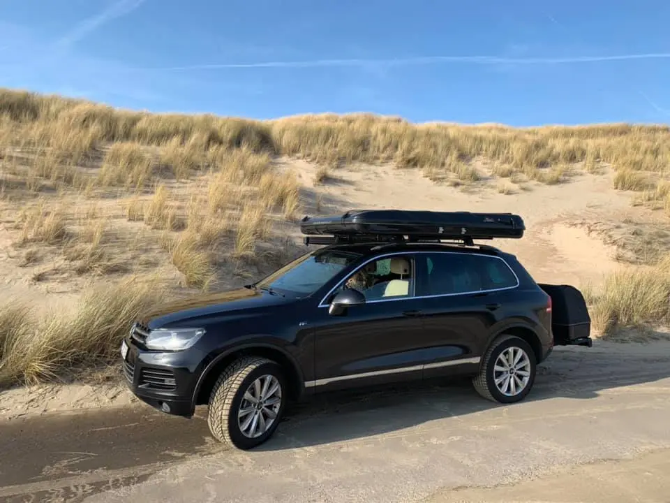 Chris VW Touareg mit James Baroud Evasion XXL Dachzelt