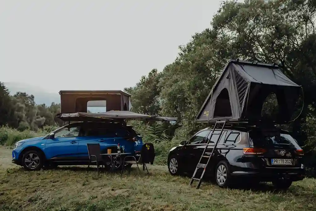 anees Alu dachzelt autohaus matern Alu Dachzelte auf pkws wald wiese