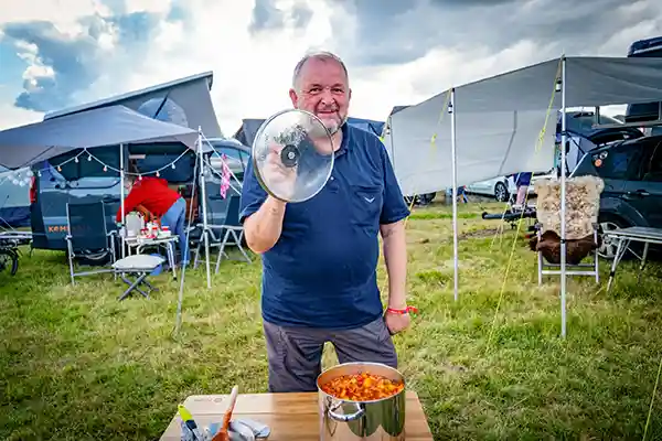 DACHZELT CAMP Thüringen Dachzeltnomaden Mahl