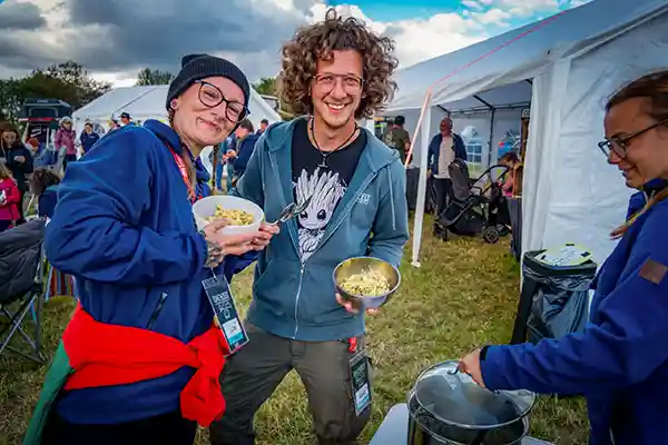 DACHZELT CAMP Thüringen Dachzeltnomaden Mahl