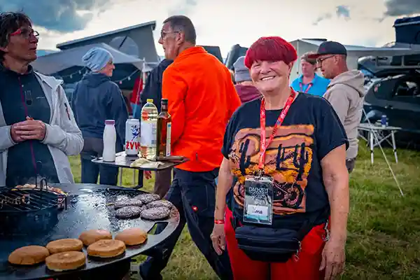 DACHZELT CAMP Thüringen Dachzeltnomaden Mahl