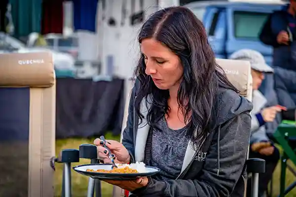 DACHZELT CAMP Thüringen Dachzeltnomaden Mahl