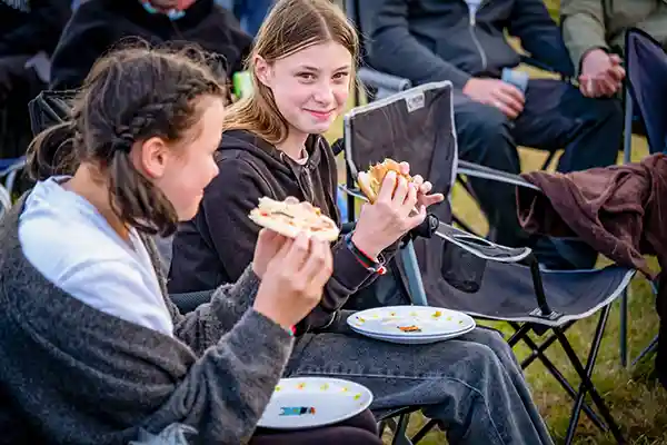 DACHZELT CAMP Thüringen Dachzeltnomaden Mahl