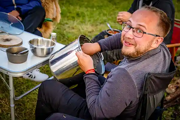 DACHZELT CAMP Thüringen Dachzeltnomaden Mahl