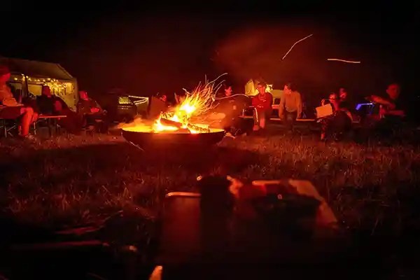 DACHZELT CAMP Thüringen Lagerfeuer