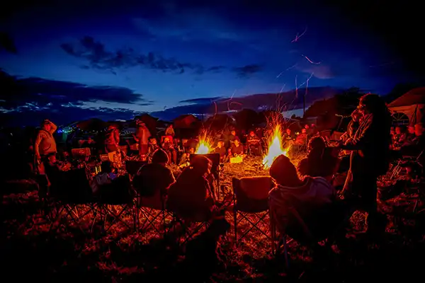 DACHZELT CAMP Thüringen Lagerfeuer