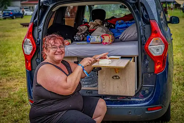 DACHZELT CAMP Bayern 2024 Feuertonnen fruehstueck