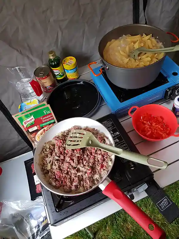 camping kochen gewürze töpfe