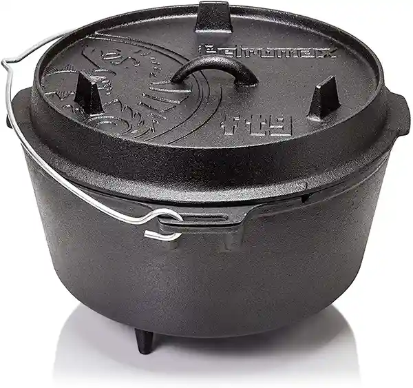 dutch oven kochen mit feuer outdoor zubehör campingküche braten backen