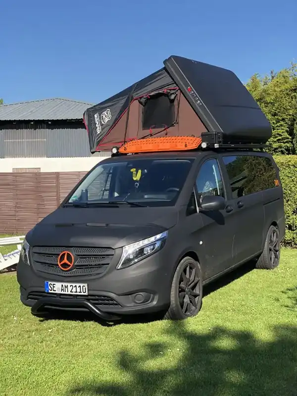 Krissys & Matzes Mercedes Vito mit iKamper Skycamp 2.0