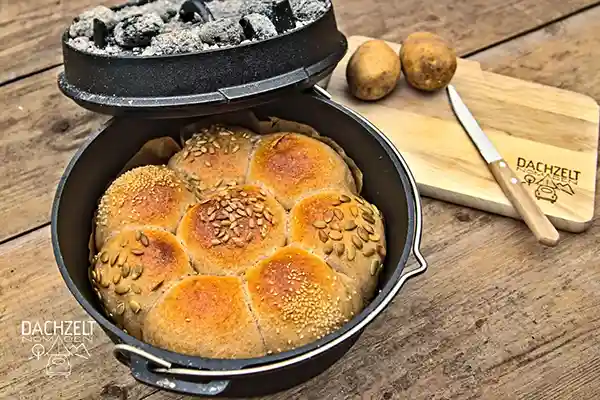 dutch oven kartoffelbroetchen