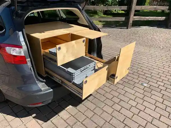 Kofferraumausbau Auszug Community Dachzeltnomaden
