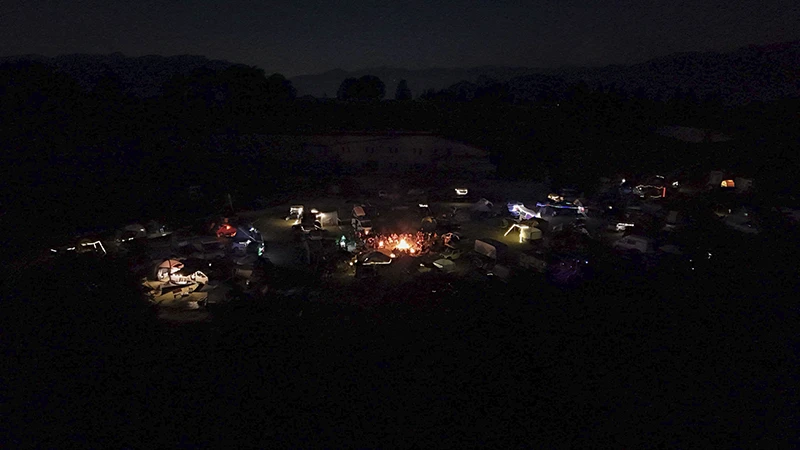 DACHZELT CAMP Italia Forte Leone