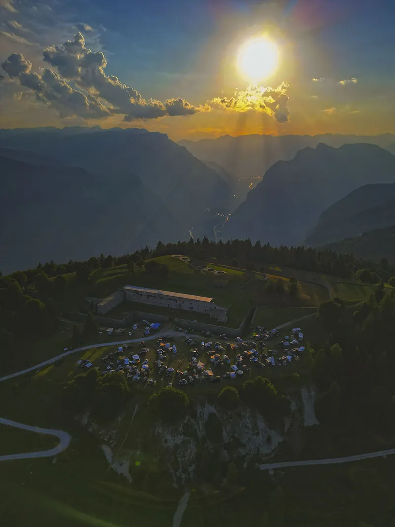 DACHZELT CAMP Italia Forte Leone
