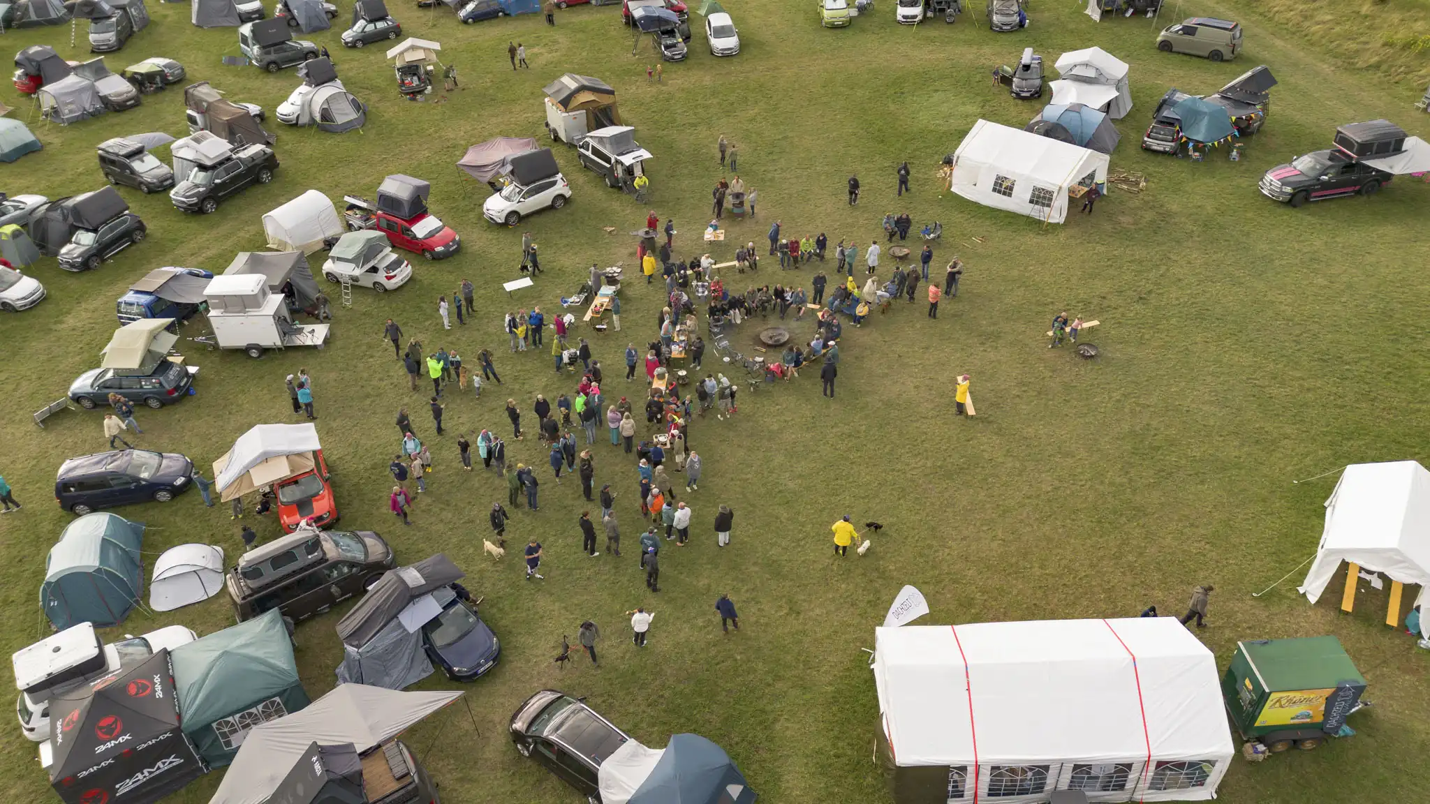 DACHZELT Sommer CAMP 2025 Zentrum