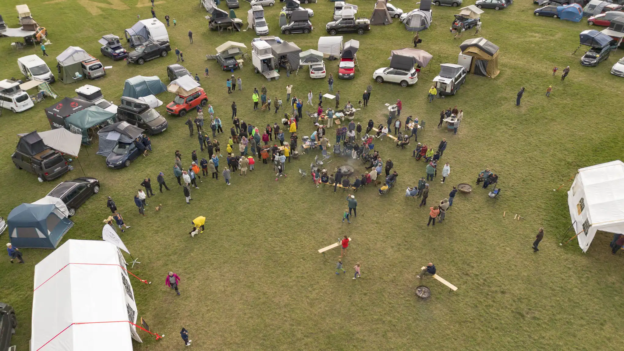 DACHZELT Sommer CAMP 2025 Zentrum
