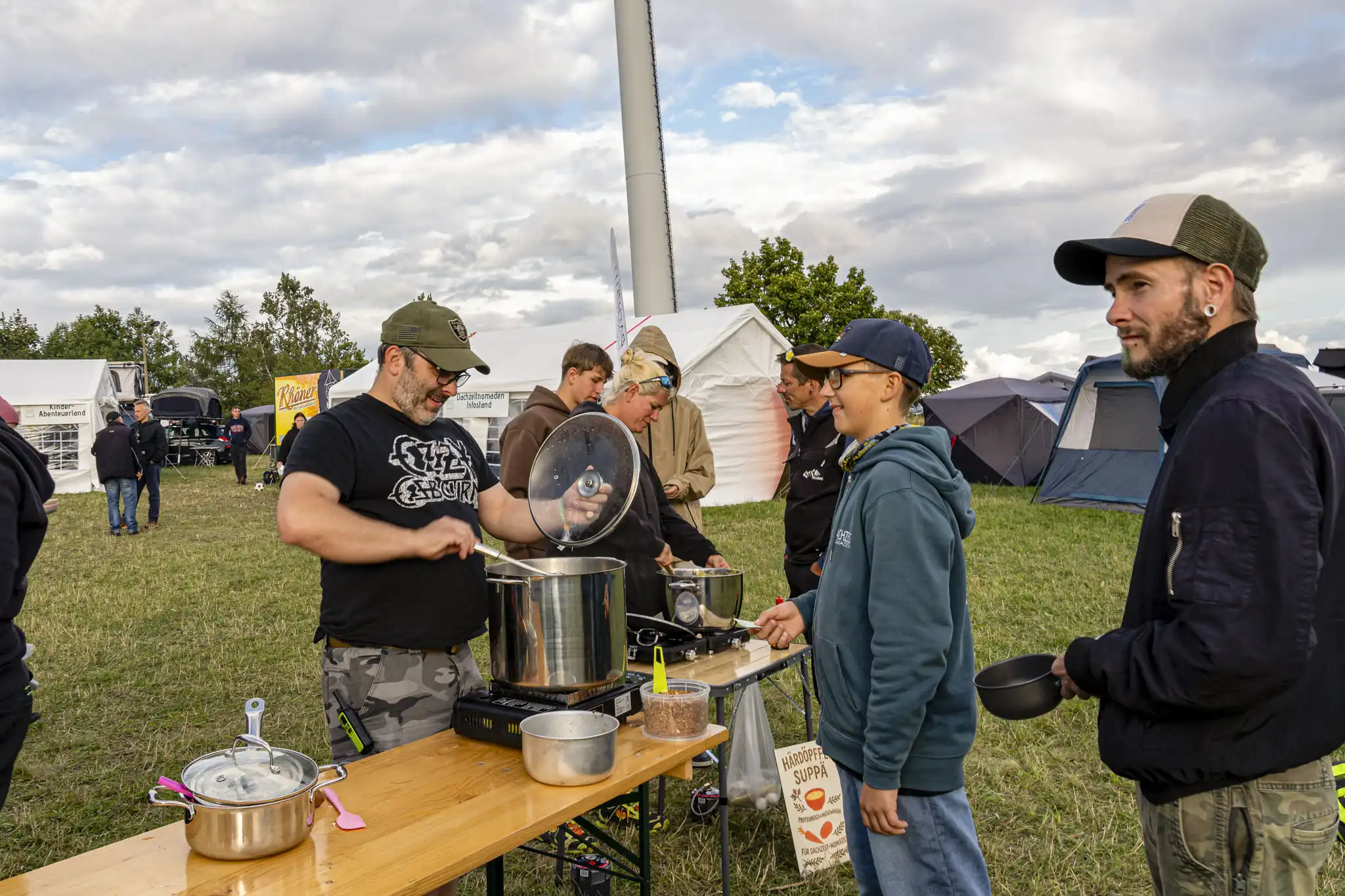 DACHZELT Sommer CAMP 2025 DZN Mahl