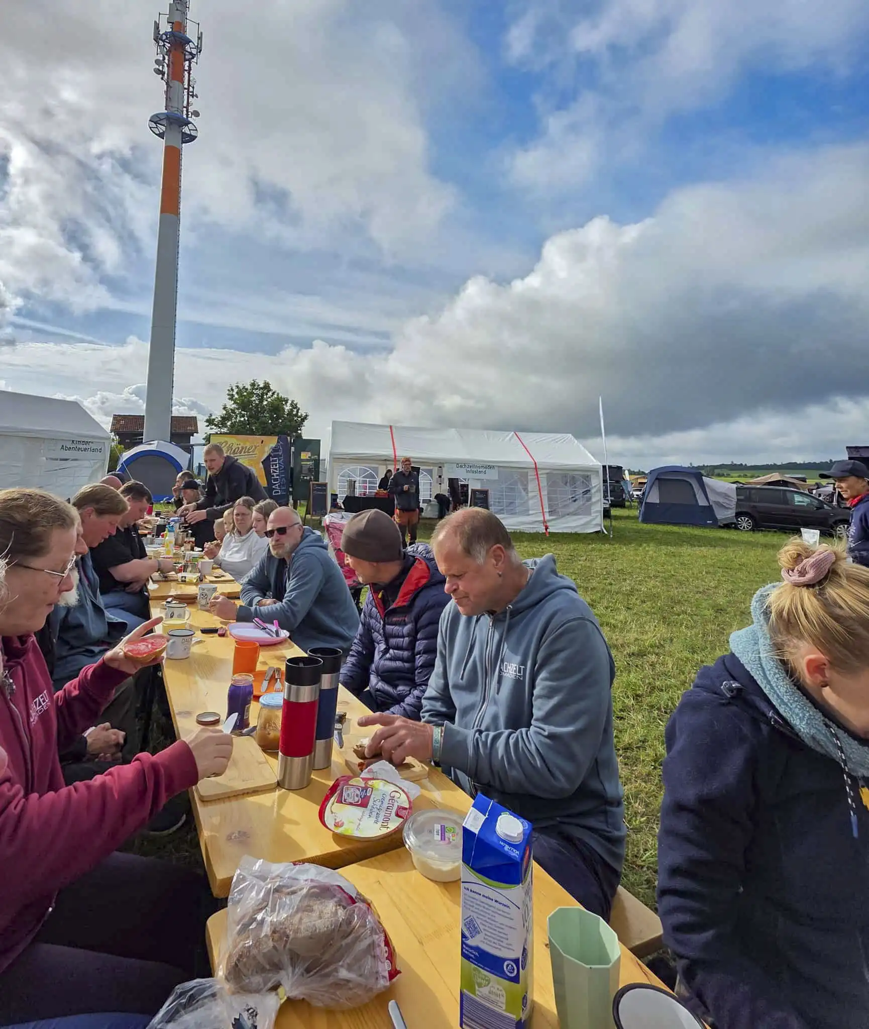 DACHZELT Sommer CAMP 2025 Frühstück