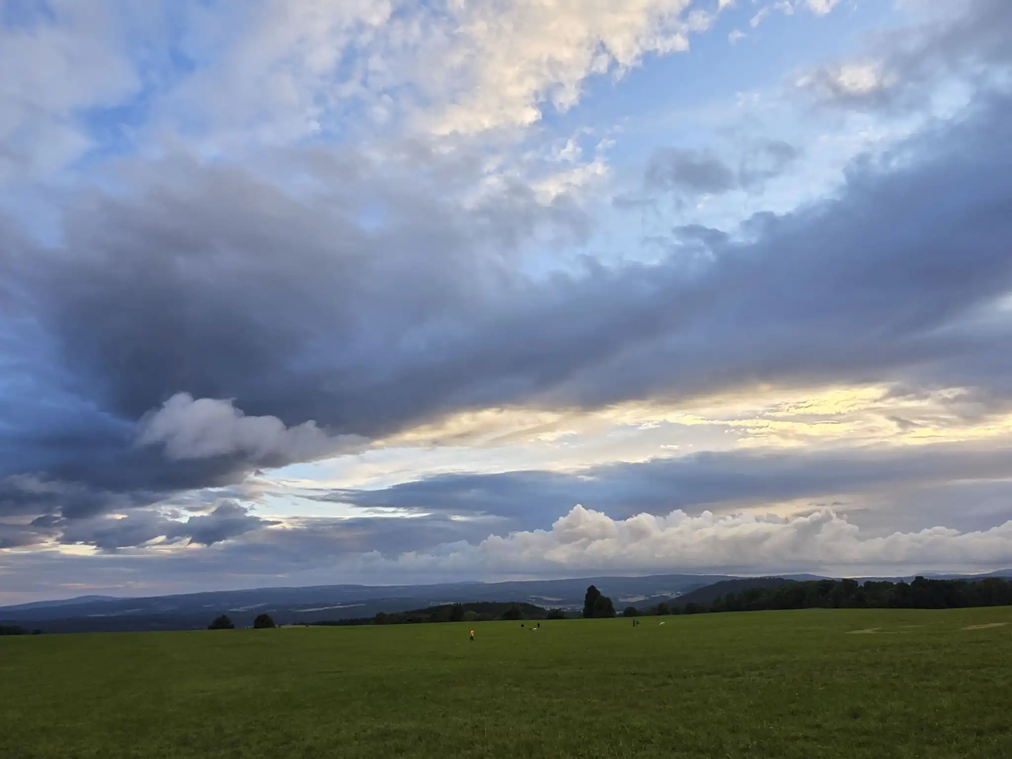 DACHZELT Sommer CAMP 2025 Aussicht