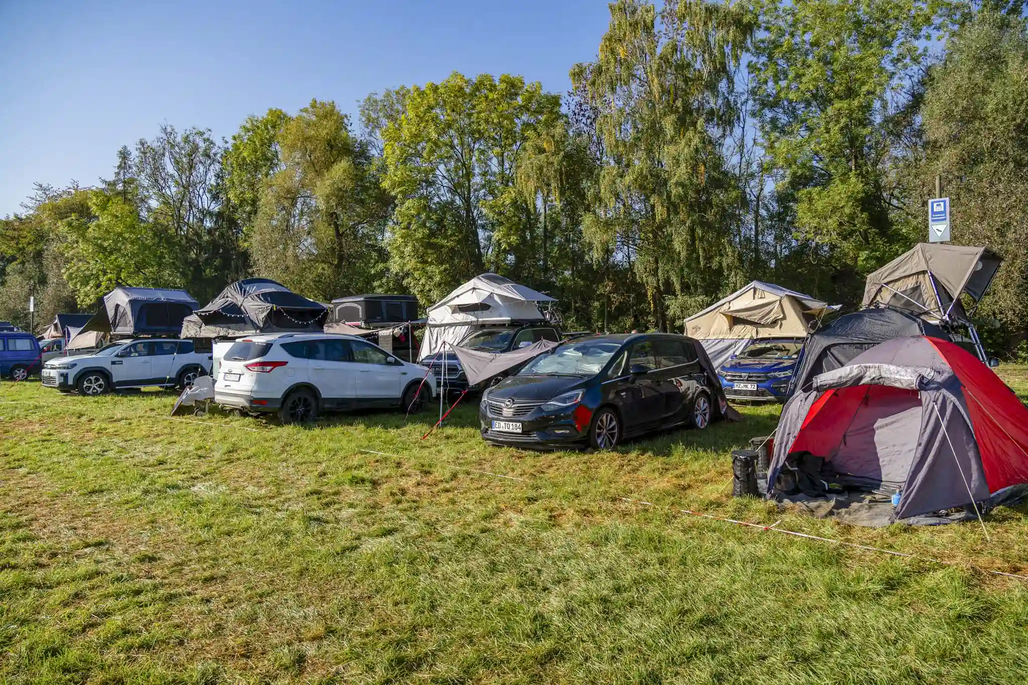 DACHZELT CAMP Bayern 25 Camp Area