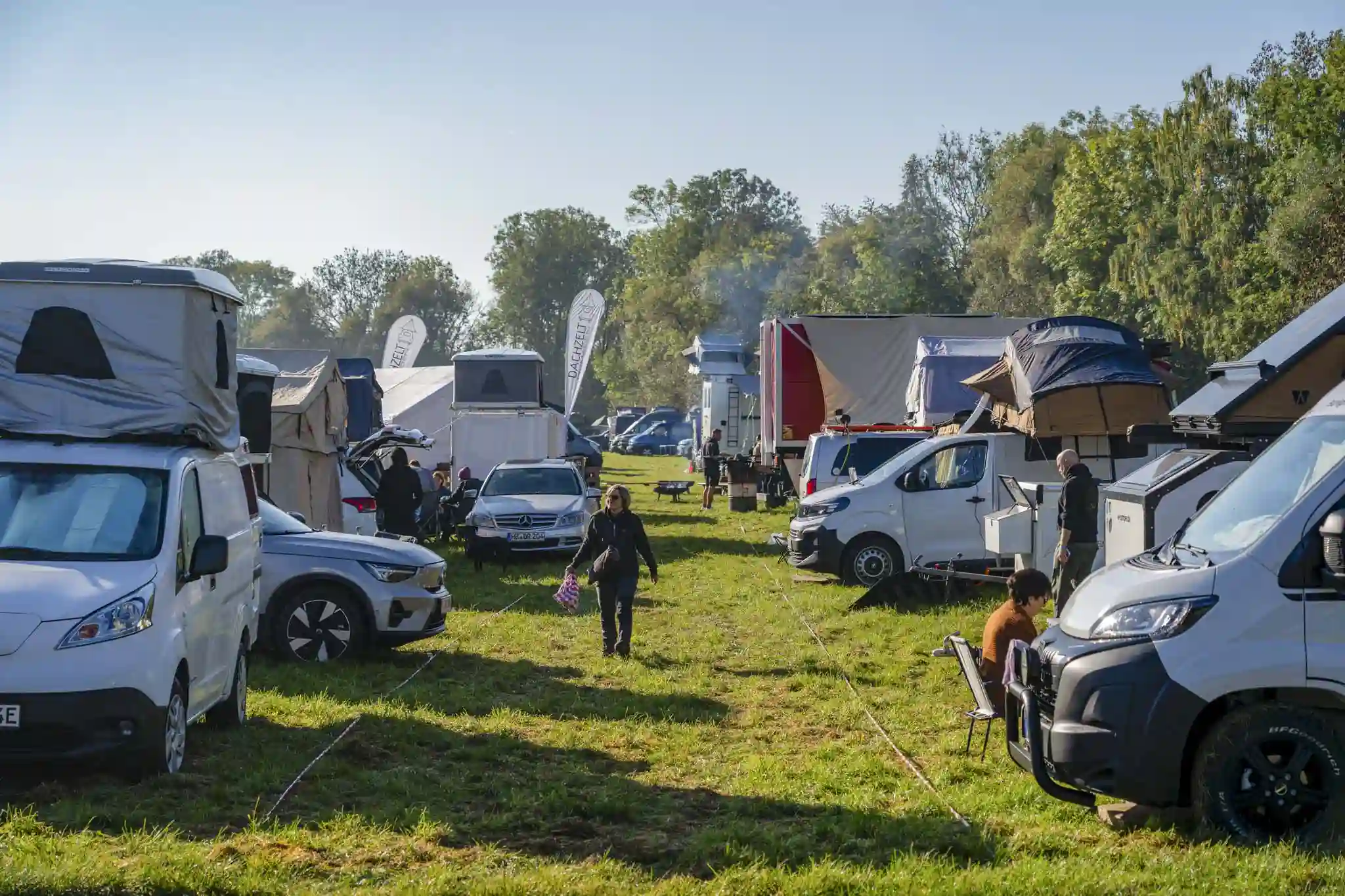 DACHZELT CAMP Bayern 25 Camp Area