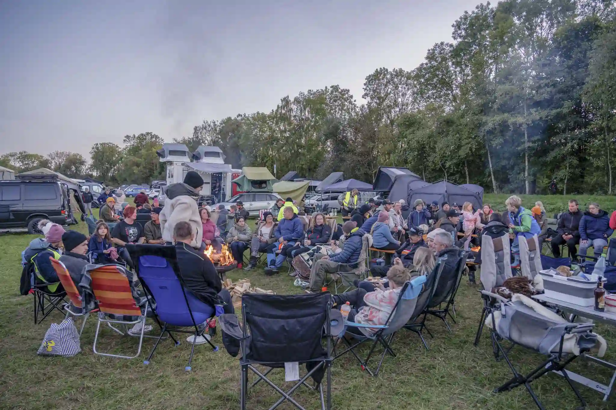 DACHZELT CAMP Bayern 25 Lagerfeuer