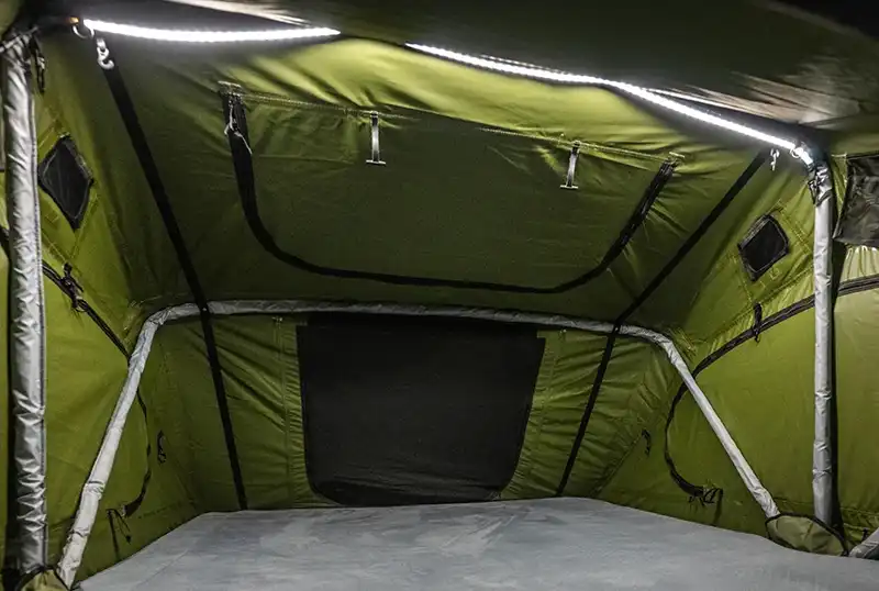 dachzeltnomaden-punii-dachzelte-koru-s-lichtband-kaufen lichtband kaufen zubehoer koru s klappdachzelt punii