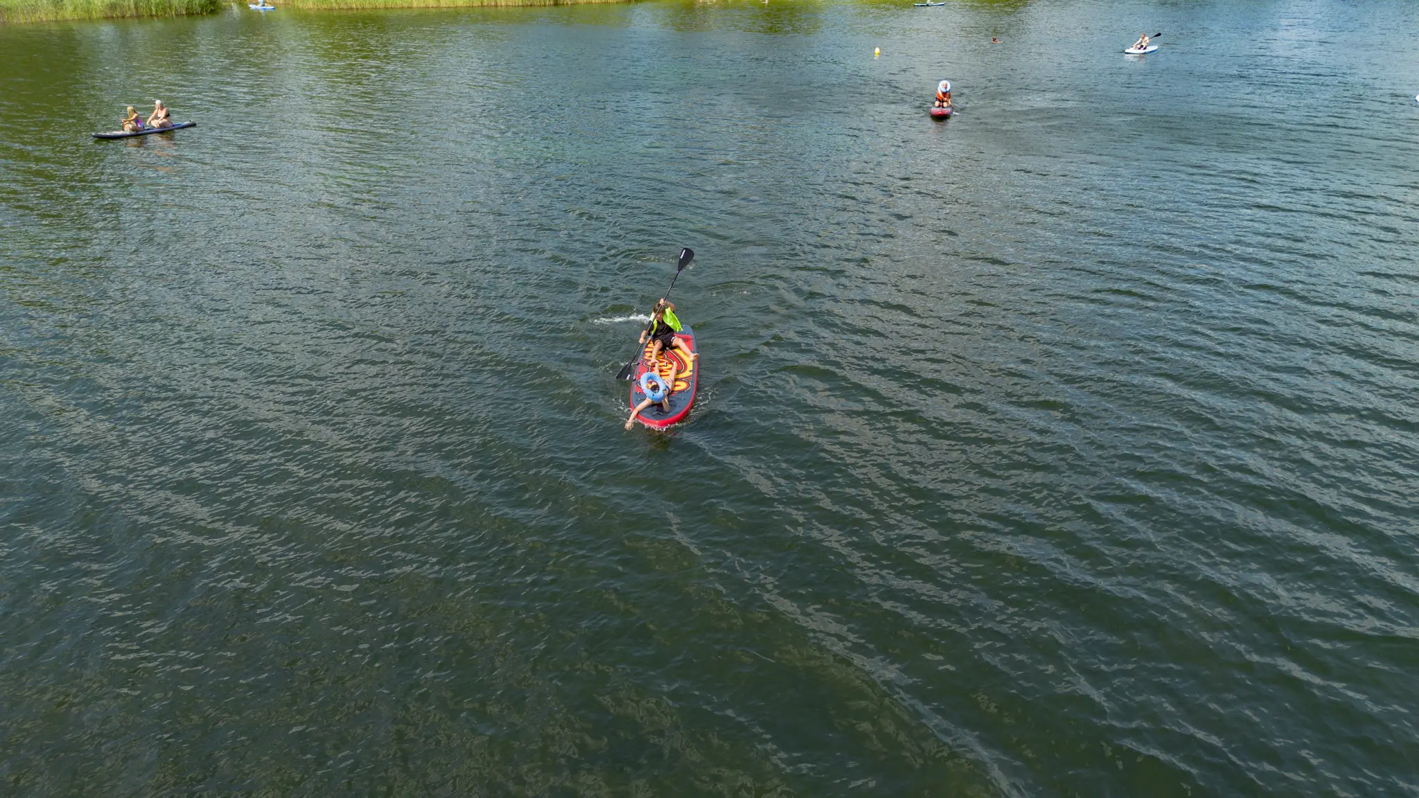 Stand-Up-Paddling-Staffel beim Sommer CAMP am Mondsee