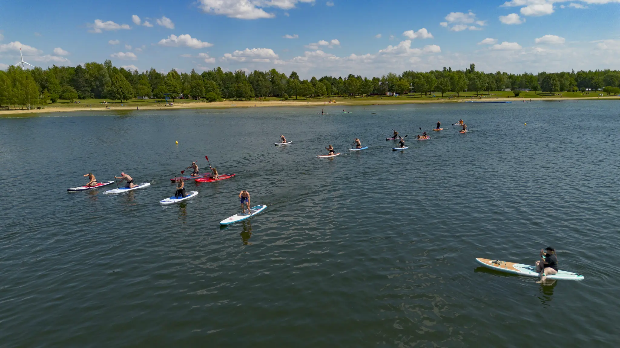 Massenstart auf dem Mondsee zum Abschluss des SUP-Rennens