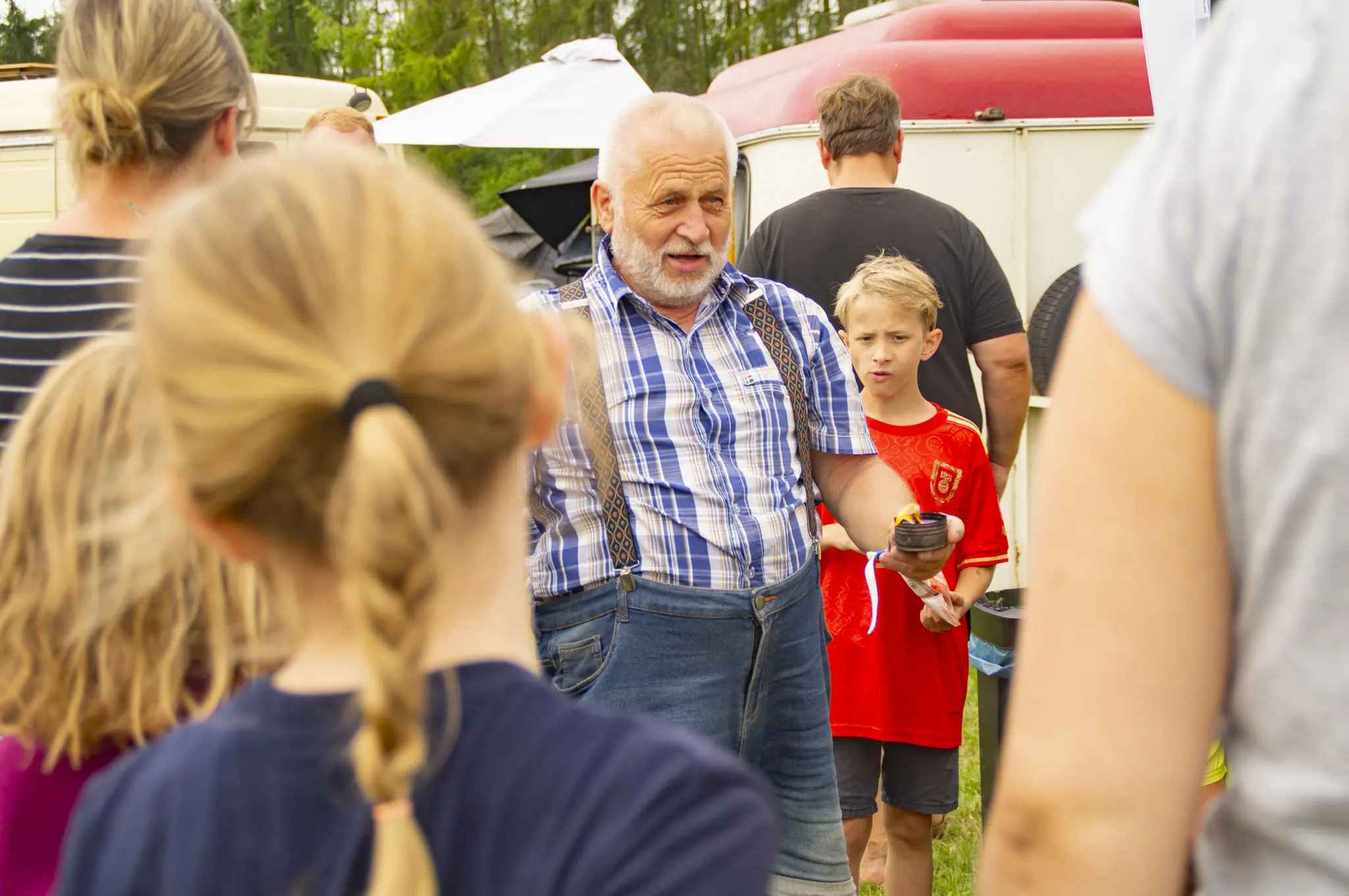 Ölkerzen selber machen im Kinder-Abenteuerland
