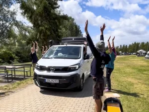 Aufgeräumte Campwiese nach dem DACHZELT Sommer CAMP 2026